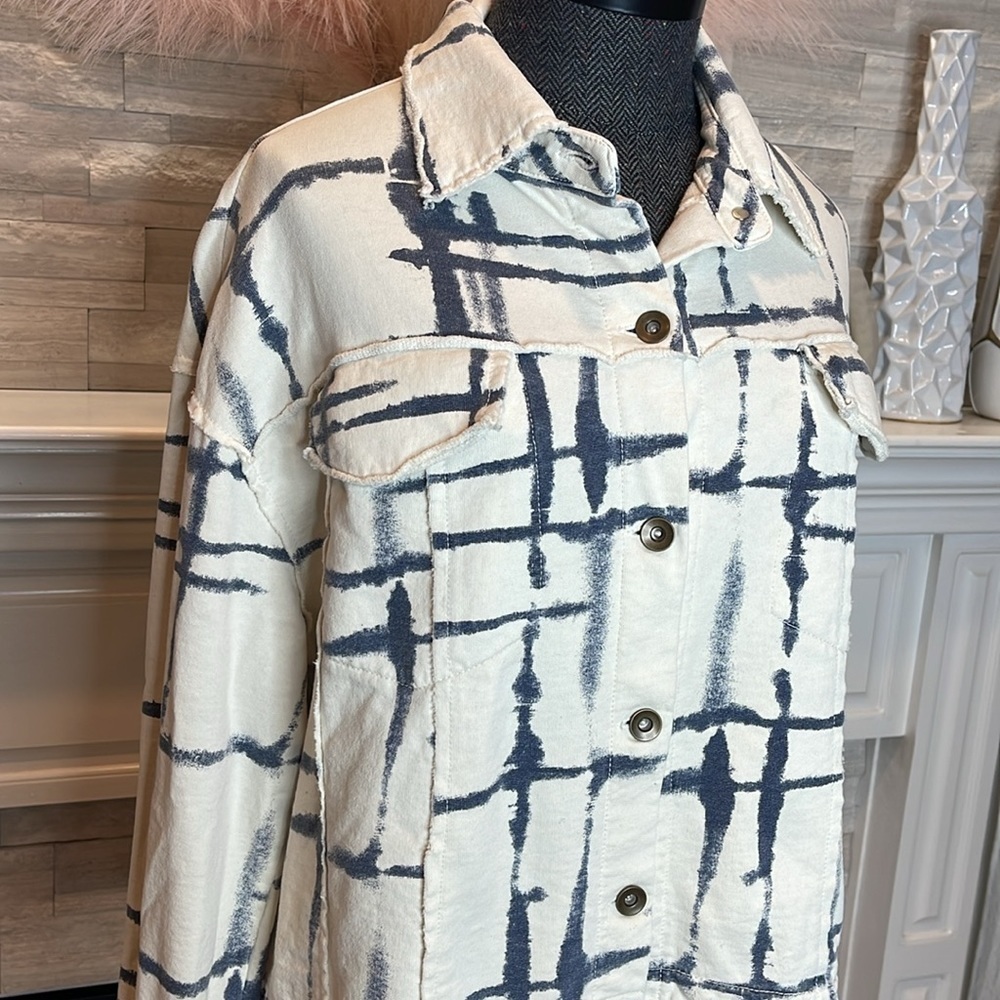 Baci White Blue Abstract Button Down Jacket Size … - image 4